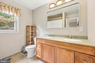 7 Pin Oak Ct, Blackwood, NJ 08012 - Photo 17