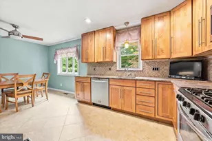 7 Pin Oak Ct, Blackwood, NJ 08012 - Photo 9