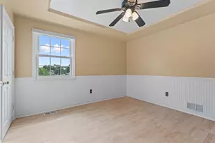 8 Chesterfield Rd, Sewell, NJ 08080 - Photo 29