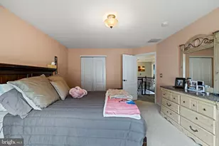 545 Saxon, West Deptford, NJ 08086 - Photo 33