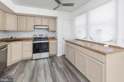 773 W Jersey Avenue, Woodbury Heights, NJ 08097 - Photo 15