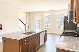 114 Spyglass Hl Dr, Monroe Township, NJ 08094 - Photo 11