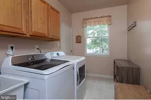 1052 Bonnie Blue Cir, Monroe Township, NJ 08094 - Photo 7