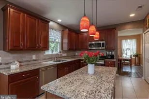 1052 Bonnie Blue Cir, Monroe Township, NJ 08094 - Photo 9