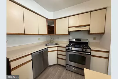 343 Brookdale Boulevard, Monroe Township, NJ 08094 - Photo 5