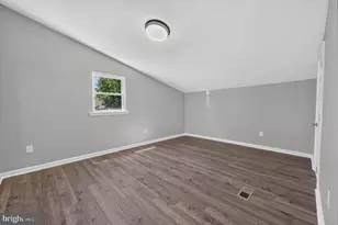 27 S Market St, Greenwich Township, NJ 08027 - Photo 13