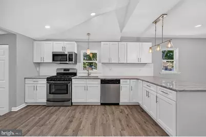 27 S Market Street, Greenwich Township, NJ 08027 - Photo 3