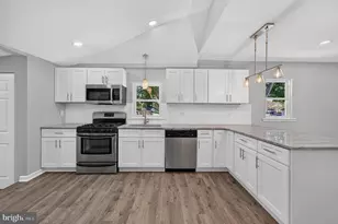 27 S Market St, Greenwich Township, NJ 08027 - Photo 3