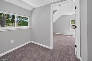 27 S Market St, Greenwich Township, NJ 08027 - Photo 17