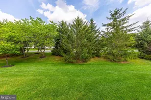 27 Embassy Dr, Woolwich Township, NJ 08085 - Photo 11