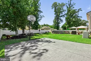 1049 Standish Dr, Blackwood, NJ 08012 - Photo 35