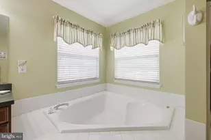 765 Devonshire Dr, Monroe Township, NJ 08094 - Photo 21