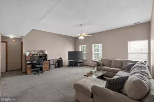 629 Panama Ct, Monroe Township, NJ 08094 - Photo 3