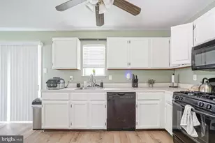 1021 Hillsboro Ct, Sewell, NJ 08080 - Photo 7