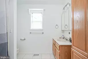 1021 Hillsboro Ct, Sewell, NJ 08080 - Photo 17