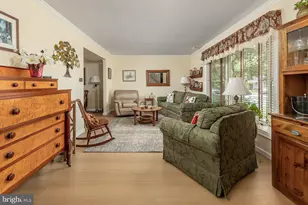 16 Bently Dr, Sewell, NJ 08080 - Photo 9