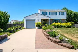24 Castor Ct, Blackwood, NJ 08012 - Photo 3