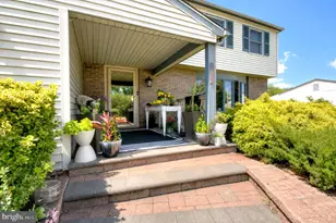 24 Castor Ct, Blackwood, NJ 08012 - Photo 3