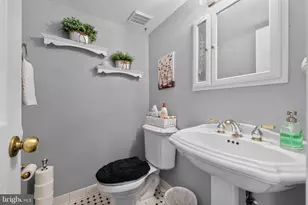 1 Quay Cir, Sewell, NJ 08080 - Photo 25