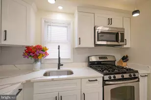 1313 Red Bank Ave, West Deptford, NJ 08086 - Photo 7
