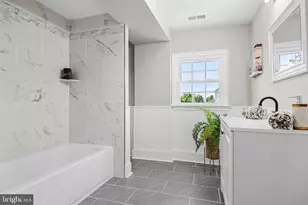402 Barnsboro Rd, Sewell, NJ 08080 - Photo 5
