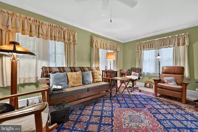 370 W Clayton Avenue, Clayton, NJ 08312 - Photo 5