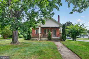 370 W Clayton Ave, Clayton, NJ 08312 - Photo 1