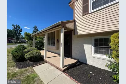 825 Lexington Avenue, Washington Township, NJ 08012 - Photo 3