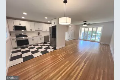 825 Lexington Avenue, Washington Township, NJ 08012 - Photo 9