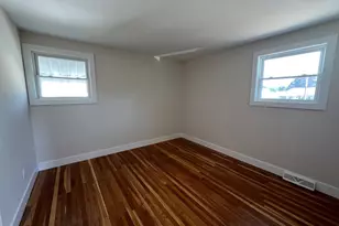 825 Lexington Ave, Washington Township, NJ 08012 - Photo 17