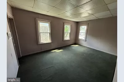 16 Delsea Drive N, Glassboro, NJ 08028 - Photo 9