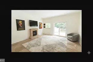 207 Pine St, Washington Township, NJ 08012 - Photo 9
