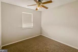 437 Longfellow Dr, Monroe Township, NJ 08094 - Photo 17
