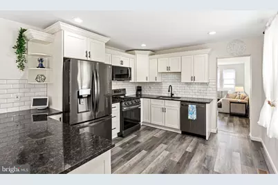 348 Mantua Avenue, Paulsboro, NJ 08066 - Photo 9