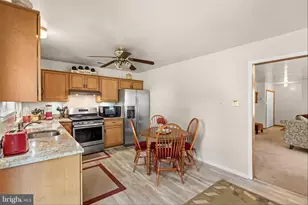 409 Amesbury Pl, Glassboro, NJ 08028 - Photo 11