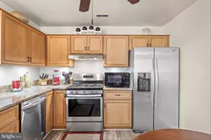 409 Amesbury Pl, Glassboro, NJ 08028 - Photo 13