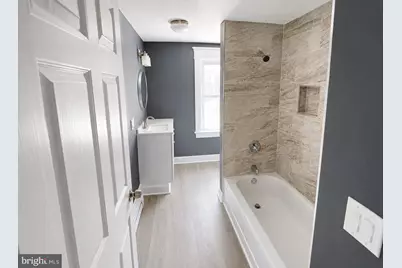 437 W Broad Street, Paulsboro, NJ 08066 - Photo 5