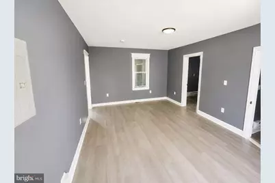 437 W Broad Street, Paulsboro, NJ 08066 - Photo 11
