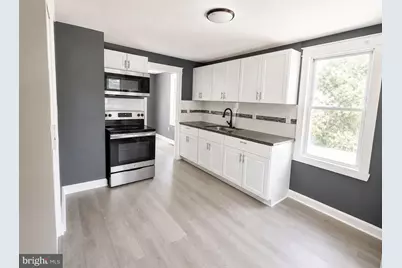 437 W Broad Street, Paulsboro, NJ 08066 - Photo 3