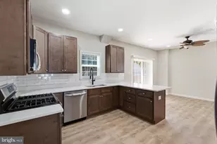 33 Hopkins St, Woodbury, NJ 08096 - Photo 9