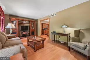 831 Laurel St, Blackwood, NJ 08012 - Photo 5