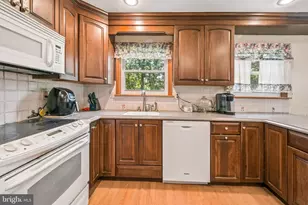 831 Laurel St, Blackwood, NJ 08012 - Photo 11