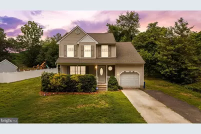 975 Lindsey Drive, Woodbury, NJ 08096 - Photo 1