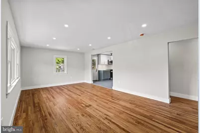 316 W Adams Street, Paulsboro, NJ 08066 - Photo 9