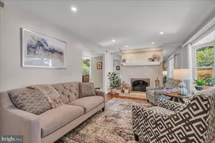 18 Mansfield Dr, Sewell, NJ 08080 - Photo 5