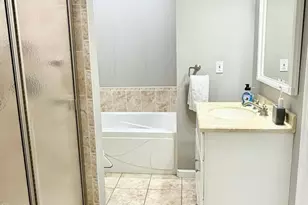 524 Denise Ct, Monroe Township, NJ 08094 - Photo 13