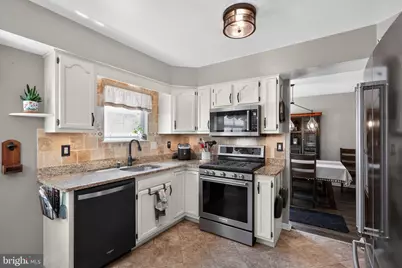 381 Bryn Mawr Drive, Monroe Township, NJ 08094 - Photo 19