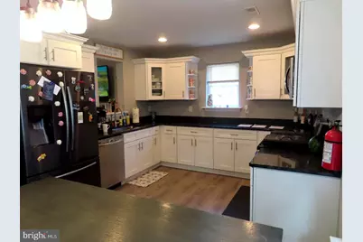 401 W Red Bank Avenue, West Deptford, NJ 08096 - Photo 5