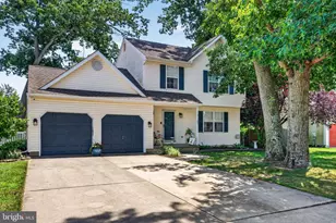 393 Bryn Mawr Dr, Monroe Township, NJ 08094 - Photo 1