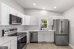 218 E Linden St, Clayton, NJ 08312 - Photo 15